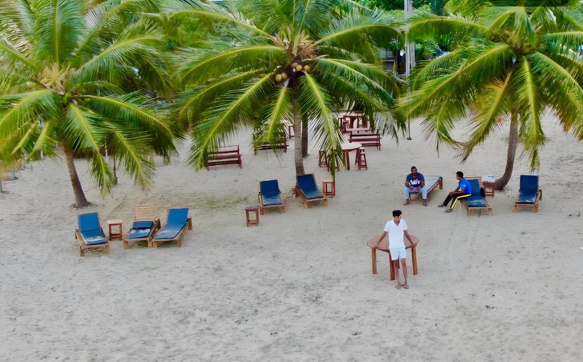 Aqua Marine Beach Hotel Kalkudah  Eksteriør bilde