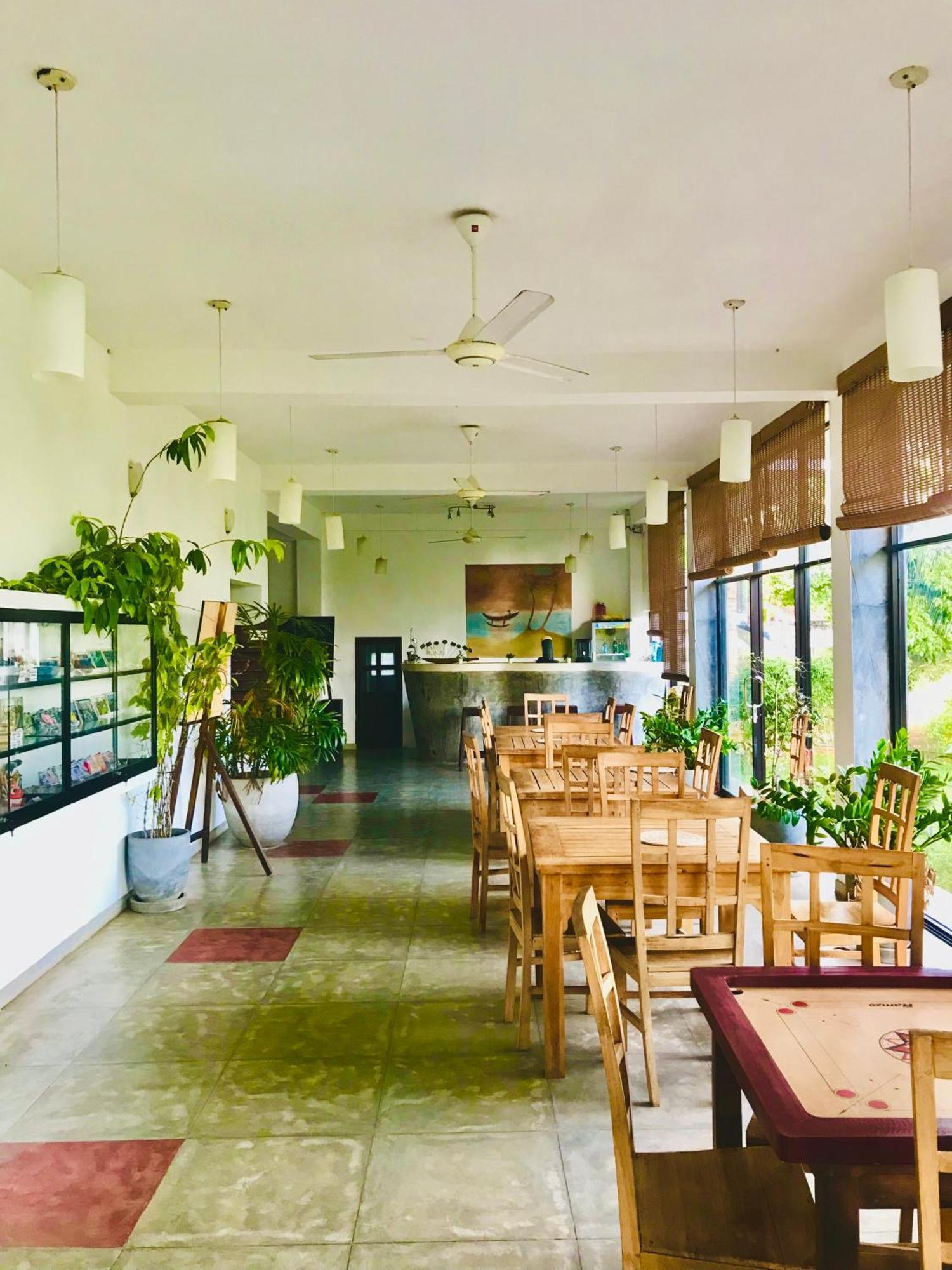 Aqua Marine Beach Hotel Kalkudah  Eksteriør bilde