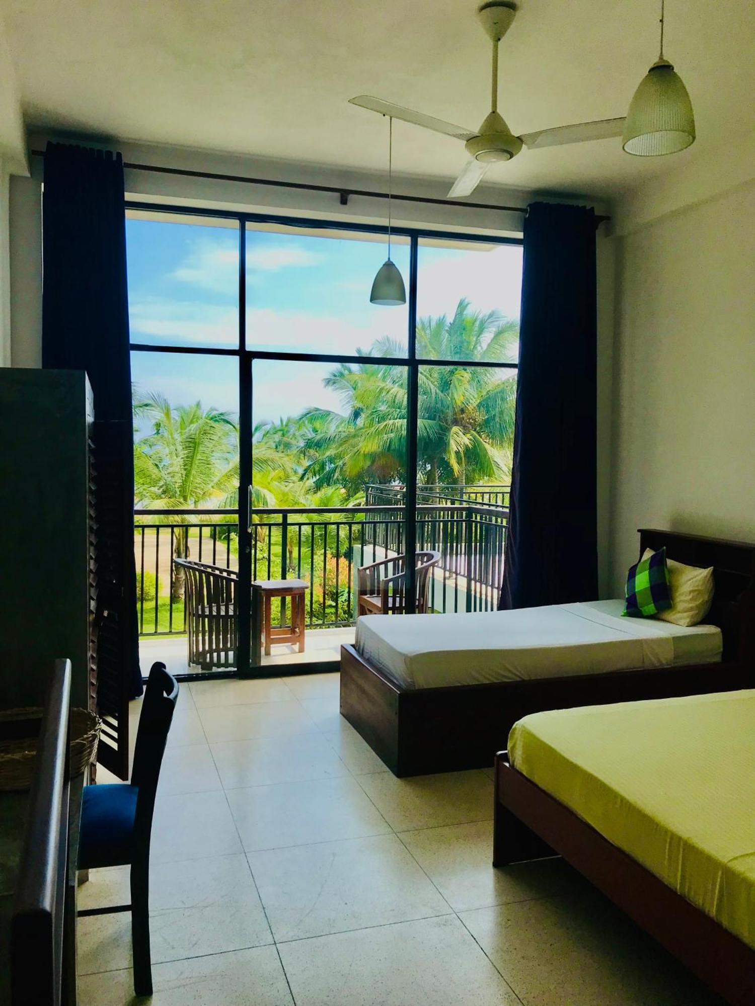 Aqua Marine Beach Hotel Kalkudah  Eksteriør bilde