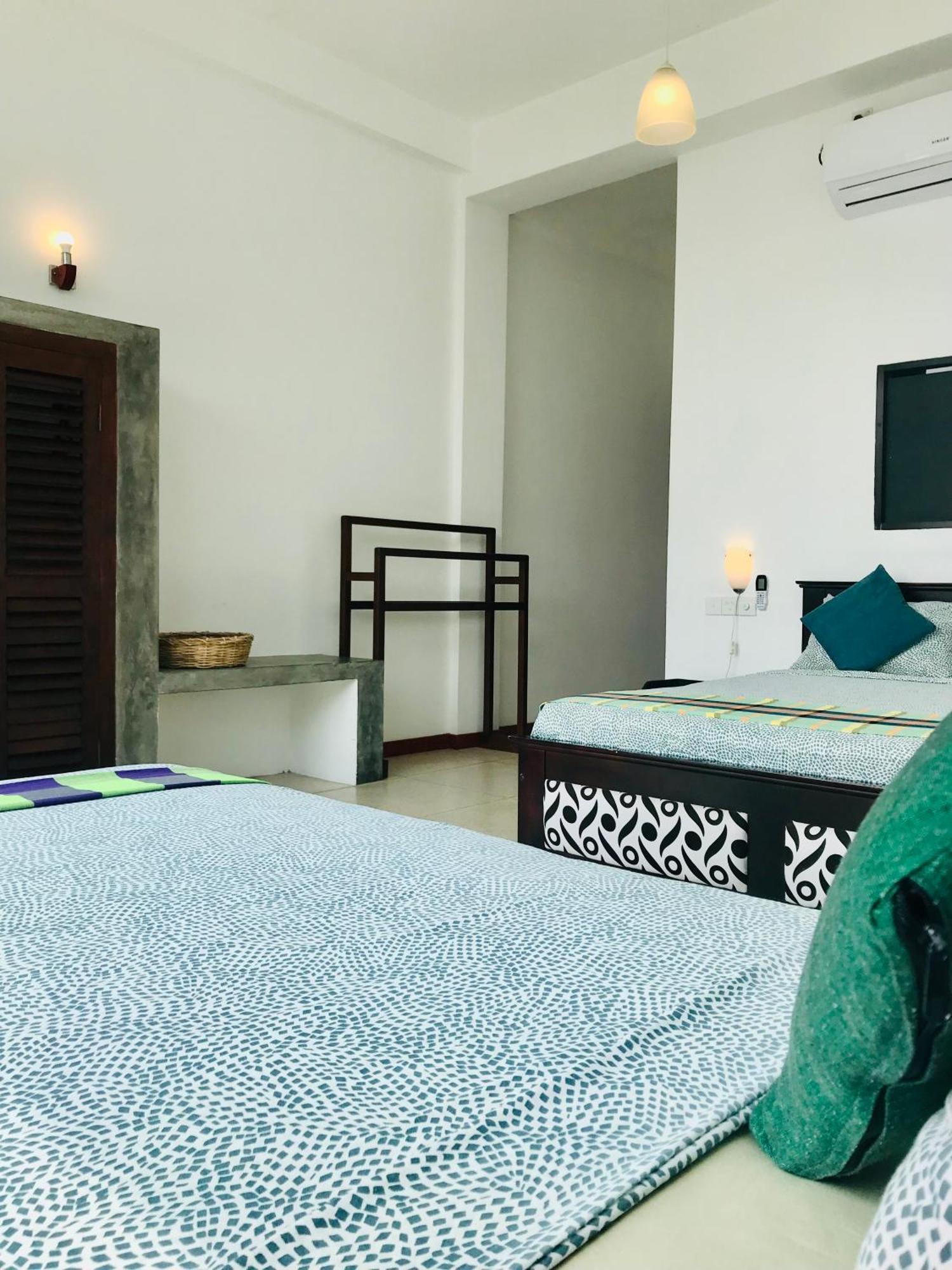 Aqua Marine Beach Hotel Kalkudah  Eksteriør bilde